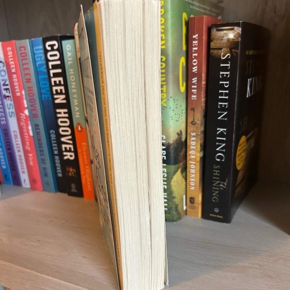 What Alice Forgot by Liane Moriarty Paperback Book - Picture 3 of 4